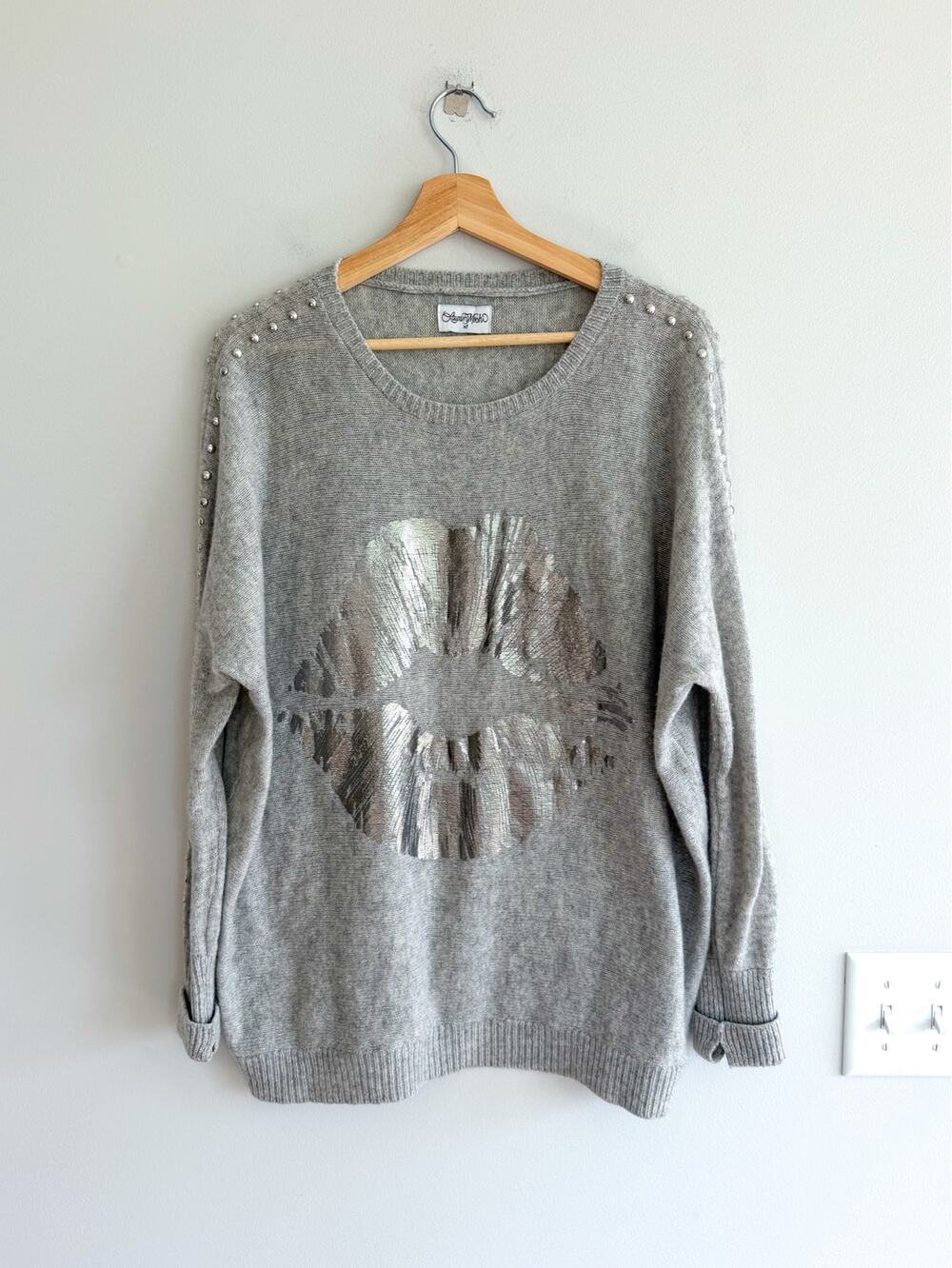 Lauren Moshi Cashmere Lip Graphic Knit Pullover Sweater Gray Silver XL